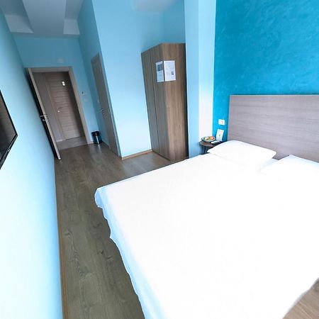 Easy Apartments Kumanovo Buitenkant foto
