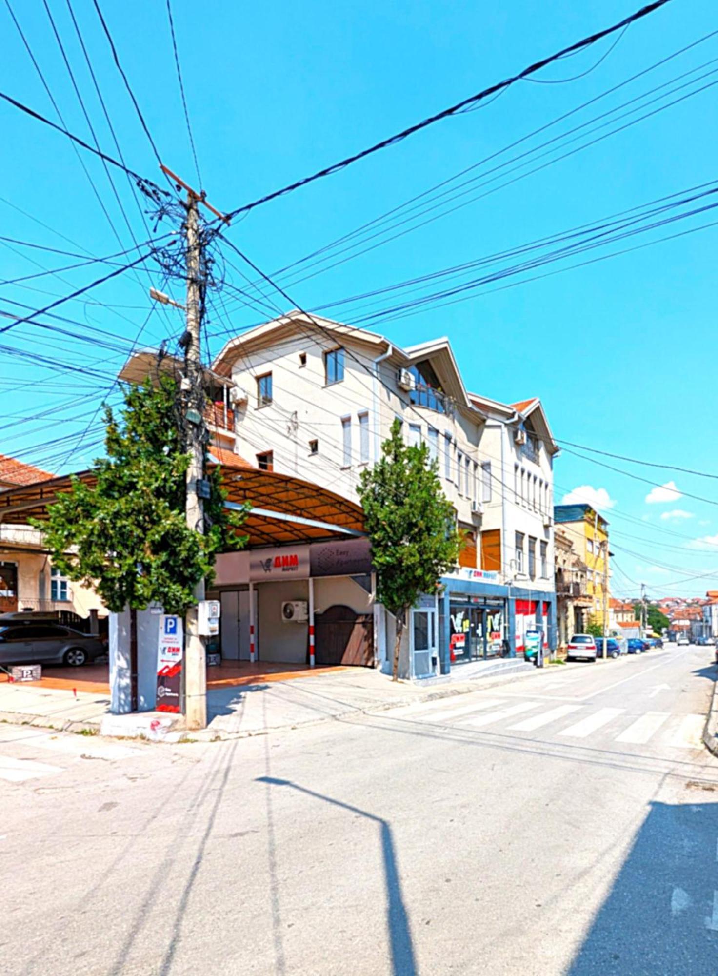 Easy Apartments Kumanovo Buitenkant foto